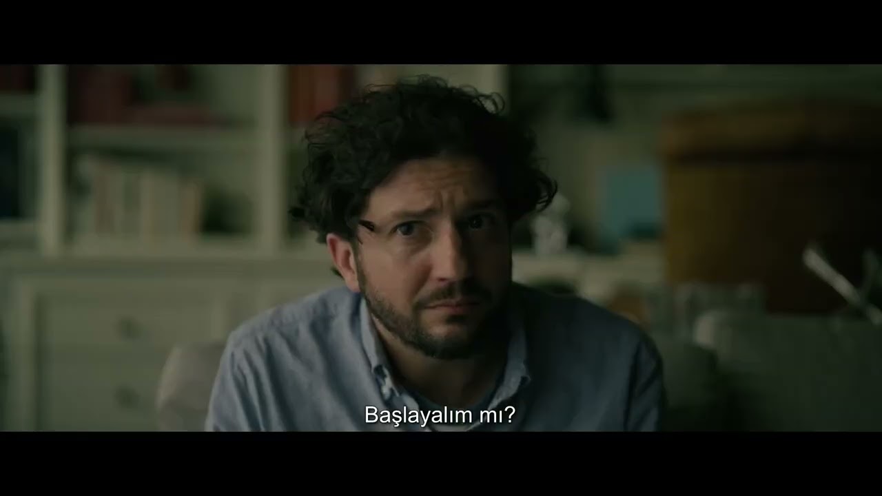 "Saykoterapi: Bir Seri Katil Hakkında Yazmaya Karar Veren Yazarın Sığ Hikâyesi" - Fragman