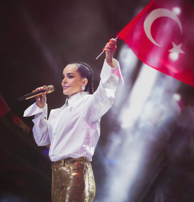29 Ekim Cumhuriyet Bayramı'nda belediyeler ünlülere ne kadar ücret verdi?