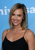 Arielle Kebbel
