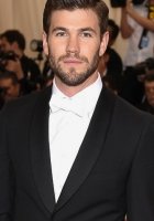 Austin Stowell