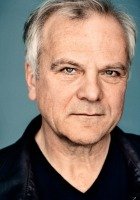 Bernhard Schütz
