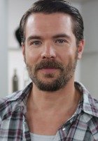 Charlie Weber