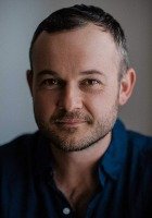 Daniel Henshall