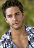 Dean Geyer