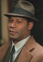 Dennis Haysbert