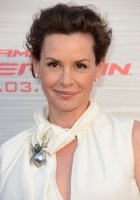 Embeth Davidtz