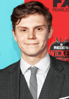 Evan Peters