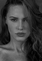Eve Mauro