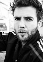 Guy Burnet