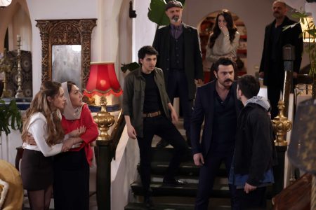 Hudutsuz Sevda 17. Bölüm Fotoğrafları