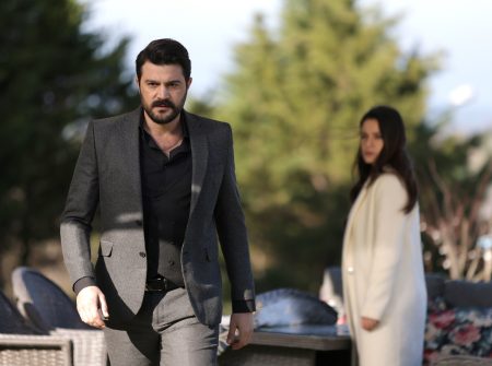 Hudutsuz Sevda 25. Bölüm Fotoğrafları