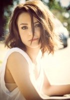 Kathryn Prescott