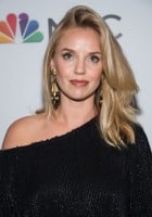 Kelli Garner