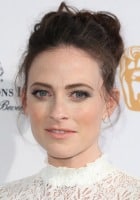 Lara Pulver