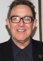 Larry Pine