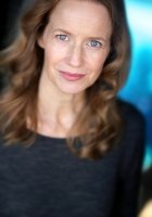 Laura Cayouette