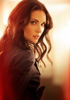 Laura Mennell