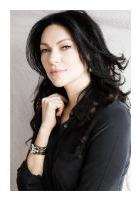 Laura Prepon