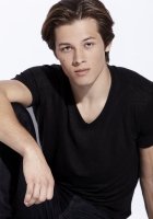 Leo Howard