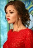 Lili Simmons