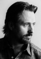 Linus Roache