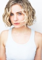 Lizzy DeClement