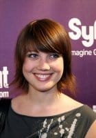 Nicki Clyne