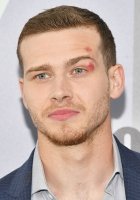 Oliver Stark