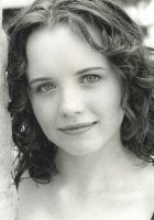 Phoebe Strole