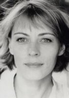 Saskia Reeves