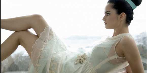 VK-da jinsiy pozitsiyalar Porno yulduzi Mendi Di yalangoch fotosuratlar