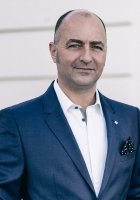 Simon Barry