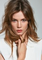 Sylvia Hoeks
