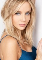 Tara Holt