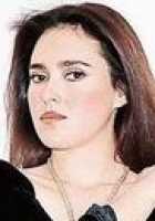 Yaprak Özdemiroğlu