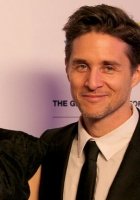 Yuri Lowenthal