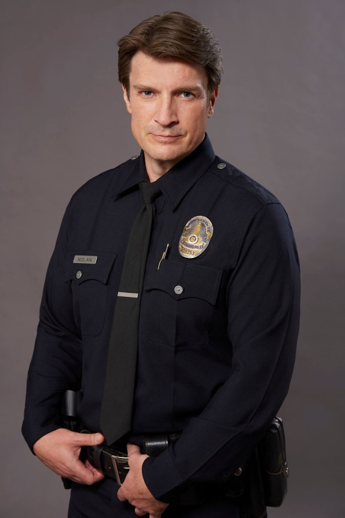ABC'nin yeni dizisi The Rookie'den yeni detaylar! Nathan Fillion'lı ilk görsel ve teaser geldi!