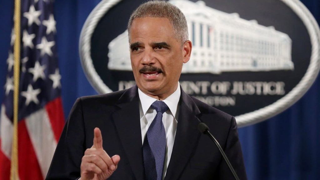 ABD'nin ilk siyahi Adalet Bakanı Eric Holder'ın hayatı dizi oluyor: Main Justice
