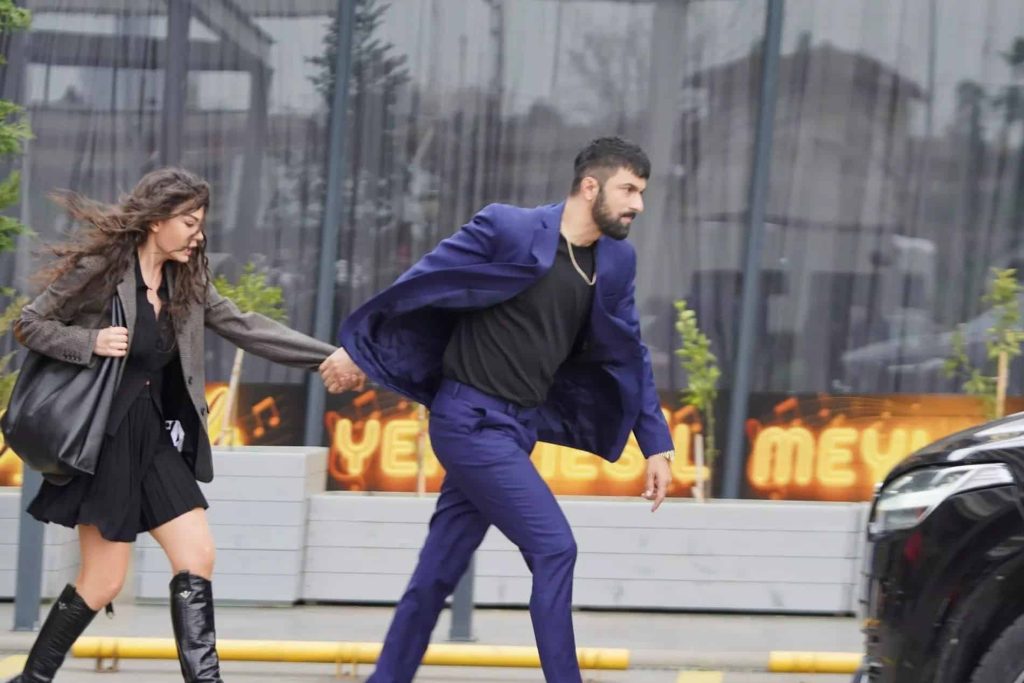 Adım Farah 10. Bölümde romantik anlar yaşandı! Peki Kerimşah iyileşebilecek mi?