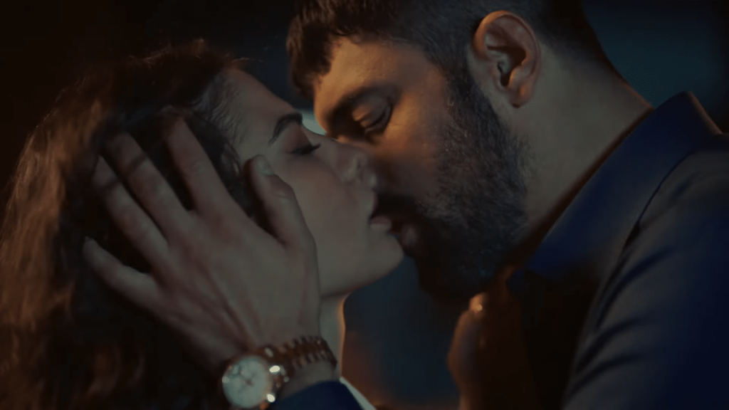 Adım Farah'ın 12. Bölümüne FaHir'in tutku dolu anları damga vurdu!