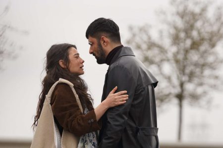 Adım Farah'tan uluslararası başarı! Dizi Cannes yolcusu!