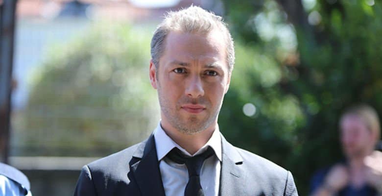 Ahmet Kaynak Zümrüdü Anka dizisine konuk oluyor!