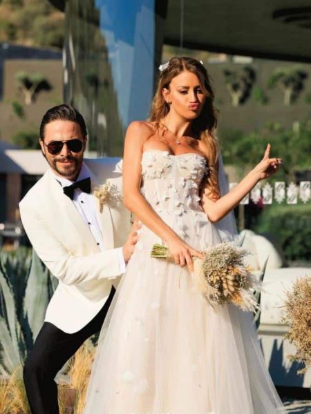 Ahmet Kural'dan romantik kutlama!