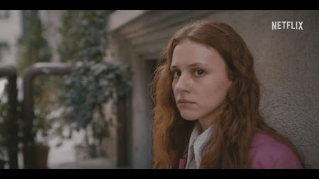 Ahsen Eroğlu ve Ozan Dolunay'lı "Merve Kült" filmi şimdi Netflix'te yayında!