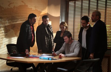 Aile 27. Bölümde Aslan yaşadıklarının intikamını aldı