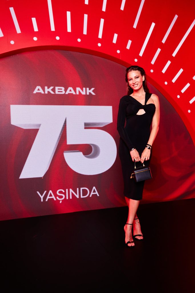 Akbank 75. Yılını Özel Bir Galayla Kutladı!
