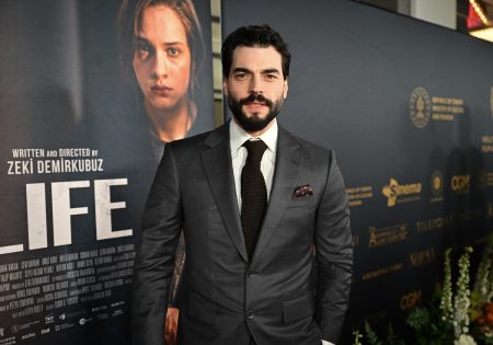 Akın Akınözü Hollywood'u fethetti!
