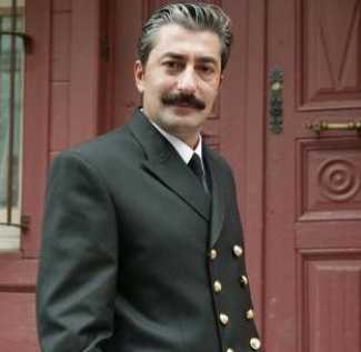 Ali Kaptan’dan kadınlara destek