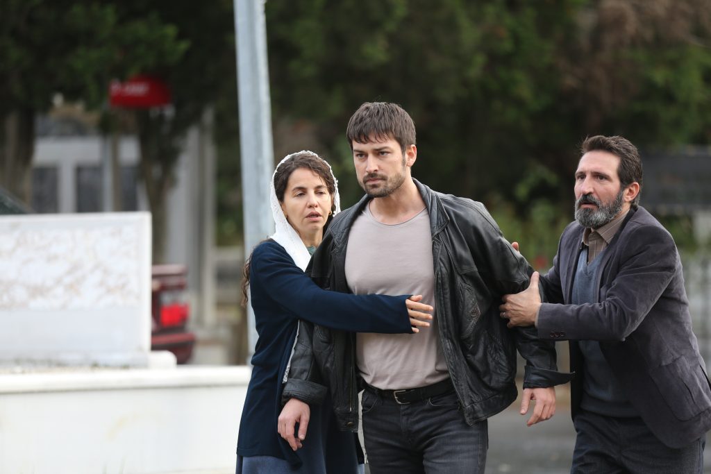 Alp Navruz ve İrem Helvacıoğlu'nun yeni dizisi Yürek Çıkmazı!