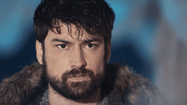 Alp Navruz'un yeni dizisi Zümrüdü Anka'dan ilk tanıtım yayınlandı!